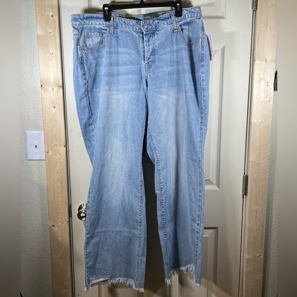 Target Womens‎ Relaxed Light Blue Jeans